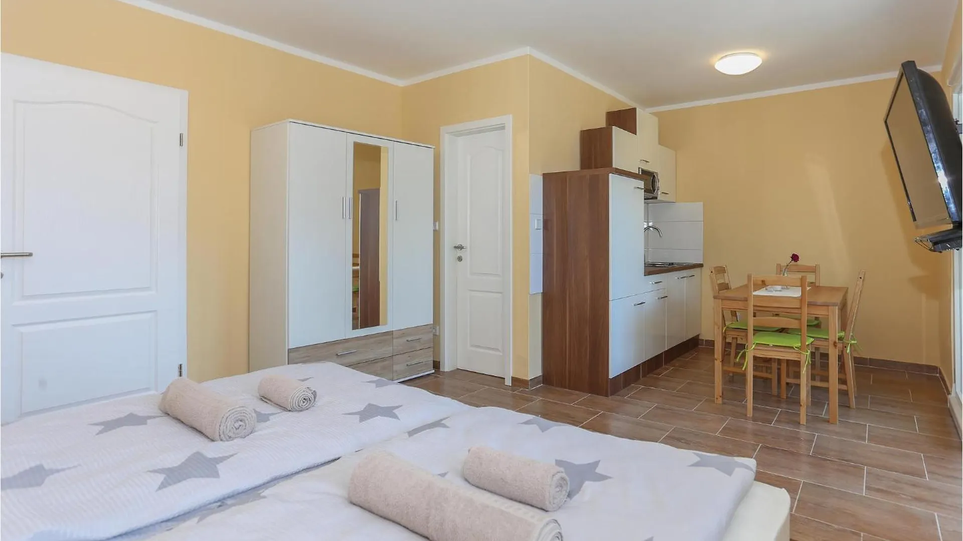 Gorgeous Apartment In Kastel Stari With Wifi Kastela Croatia